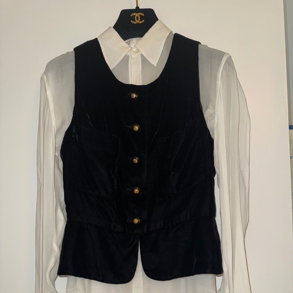 Chanel Rare Vintage Autumn 1993 Crop-Top - Picture 1 of 8